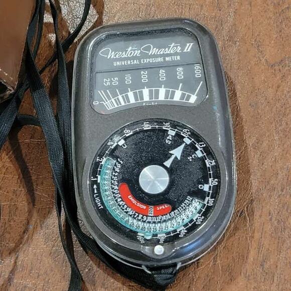 Vintage Weston Master II Universal Exposure Meter Model 735 with Leather case - Picture 6 of 11